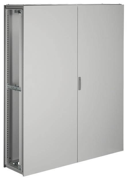 Metalen kast met twee deuren en handgreep, gesloten.