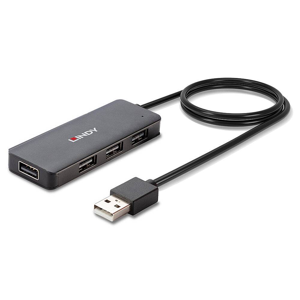 Een zwarte USB-hub met vier poorten, verbonden via een kabel met een USB-stekker.
