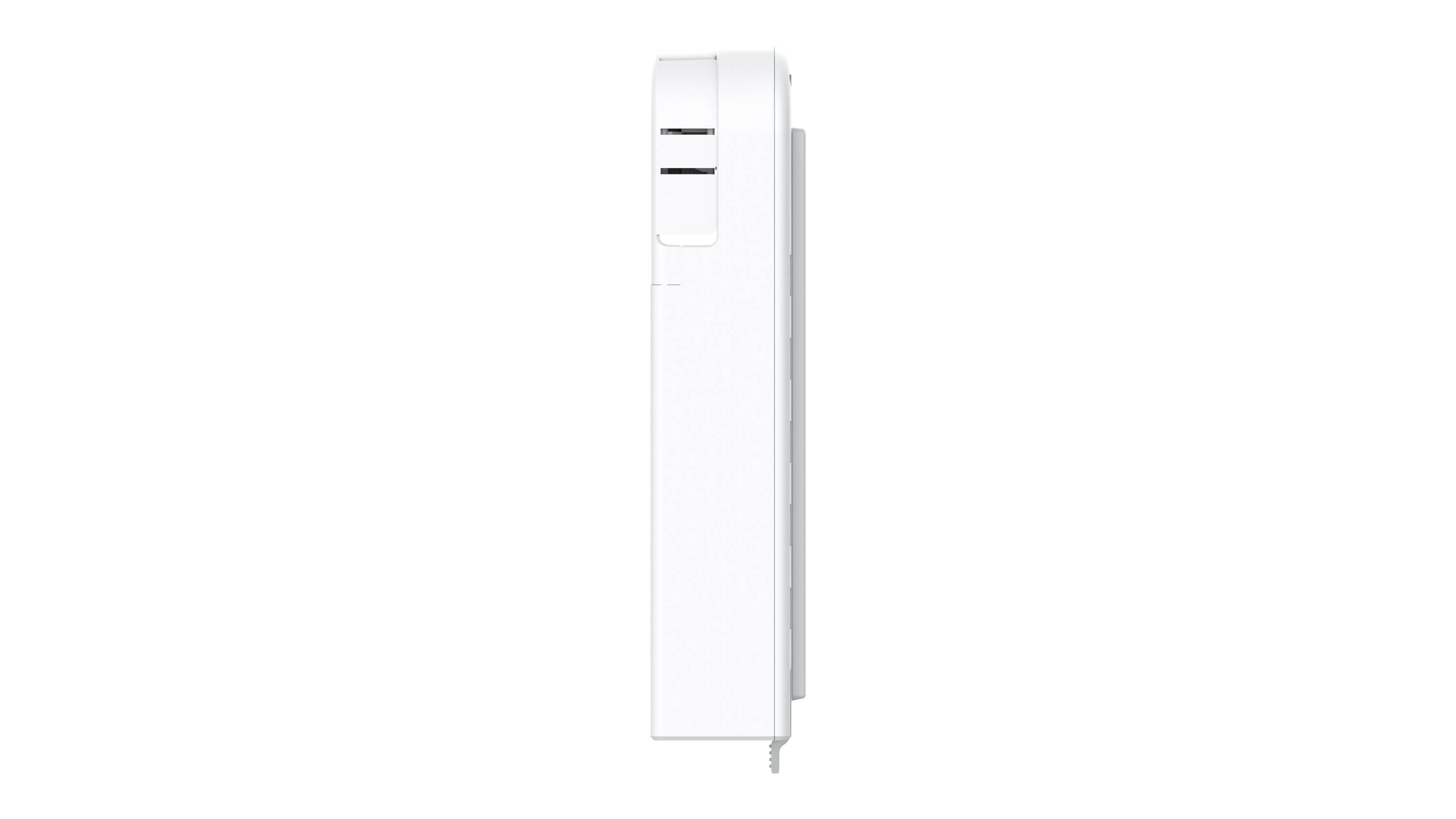 Witte, slanke airconditioning, verticaal gemonteerd, met smalle ventilatiesleuven linksboven.
