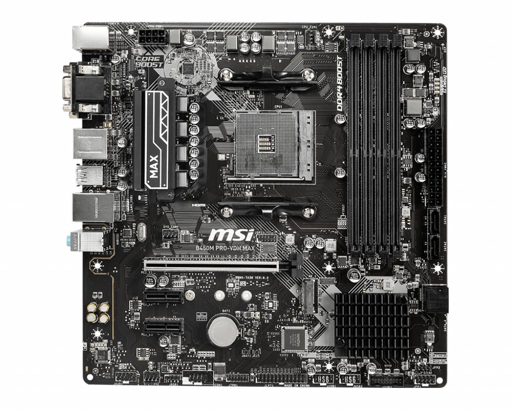 'MSI B450M PRO-VDH MAX' Moederbord. Toont CPU-socket, RAM-sleuven, PCIe-sleuven en verschillende aansluitingen voor computercomponenten.