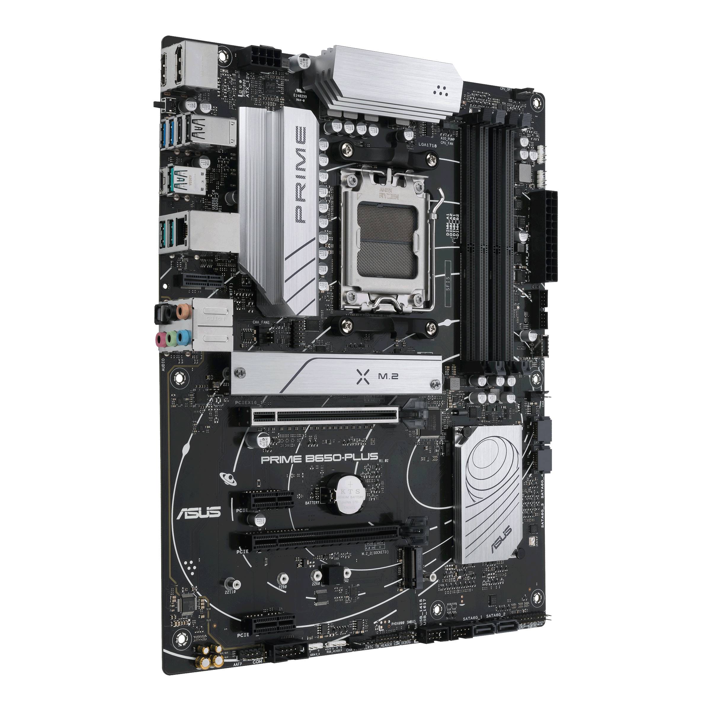 'ASUS Prime B550-Plus' Moederbord met meerdere aansluitingen, uitbreidingssleuven en koeleenheden. Ontworpen voor veelzijdige pc-configuraties.