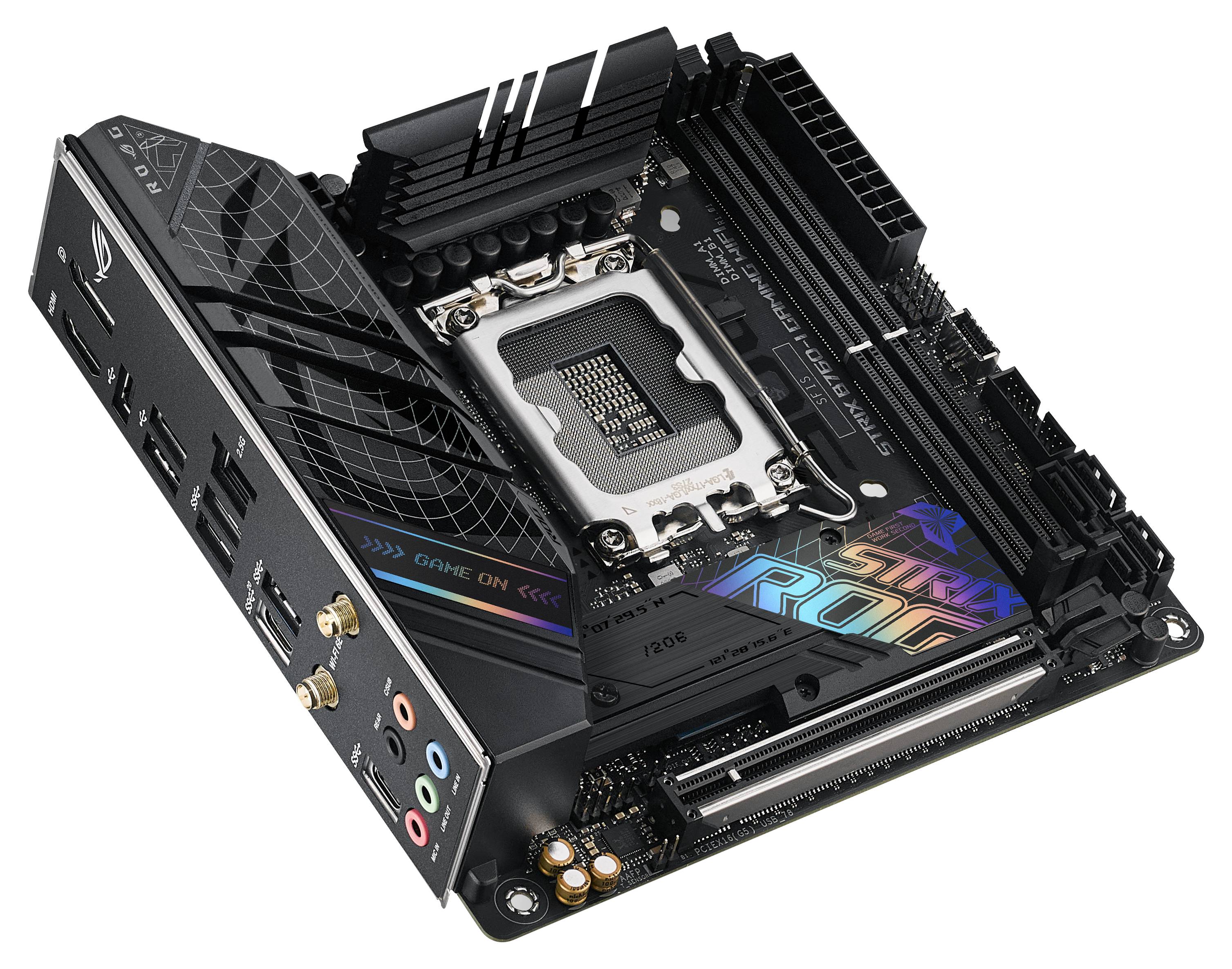 Een computermoederbord met meerdere aansluitingen, RAM-sleuven en een opvallend 'ROG'-logo. Het is modern en geschikt voor gaming.