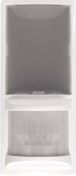 Een lege, rechthoekige zeepdispenser in een witte kunststof houder, gemonteerd aan een muur.