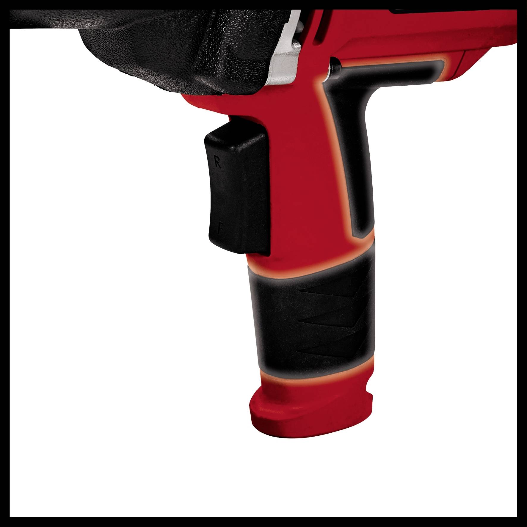 Uitsnede van een elektrisch gereedschap met een rood en zwart handvat. De hoofdfocus ligt op de ergonomisch gevormde handgreep.