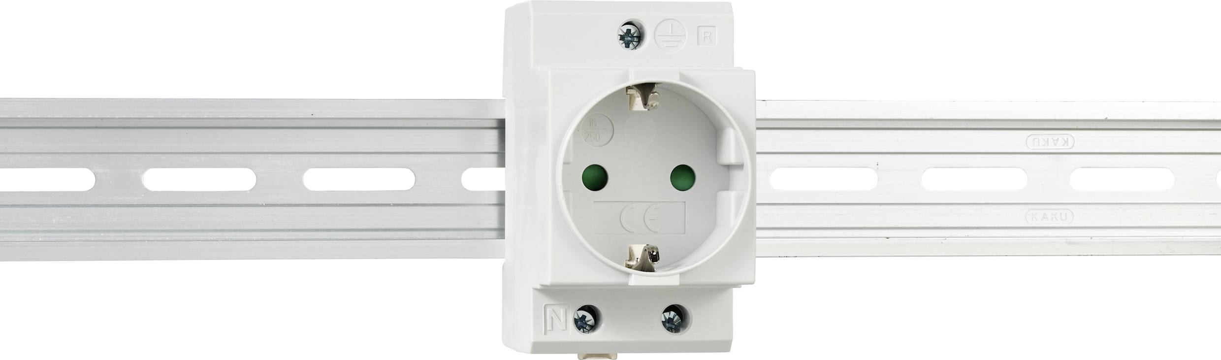 Witte stopcontact gemonteerd op een zilveren metalen beugel, geschikt voor industriële elektrische installaties.