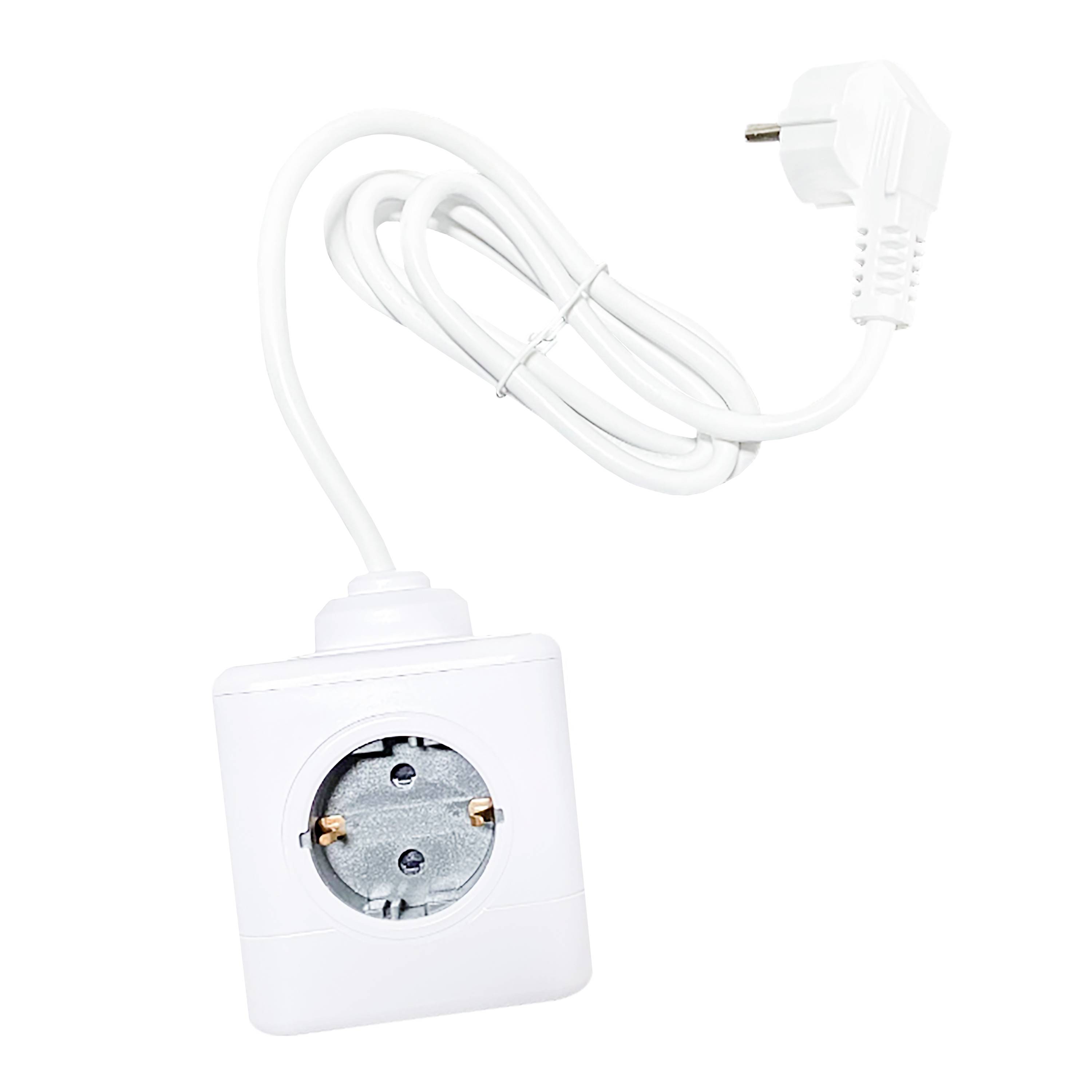 Een witte stekkerdoos-adapter met kabel en stekker, geschikt voor Europese stopcontacten, afgebeeld op een witte achtergrond.