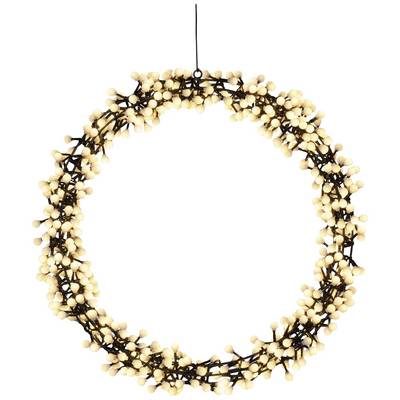 Een rond lichtobject gemaakt van kleine gele lichtjes op donkere takken, opgehangen aan een koord. Ideaal als decoratieve krans.