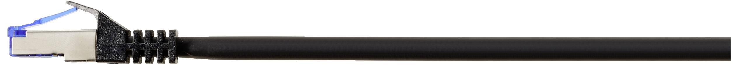 Een zwarte Ethernet-netwerkkabel met RJ45-connector, gedeeltelijk zichtbaar, ligt op een witte achtergrond.