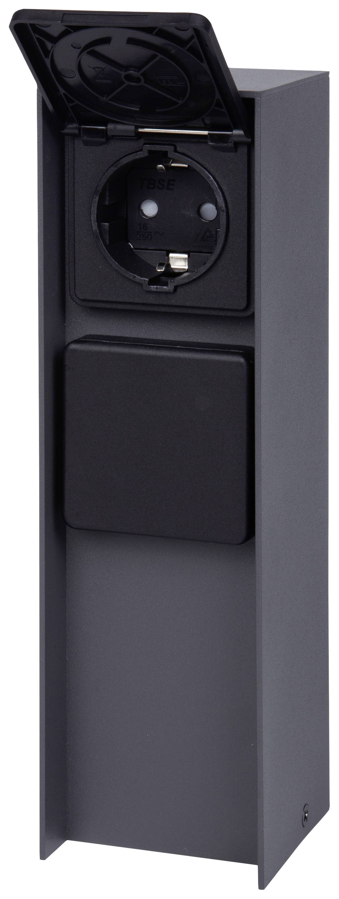 Zwarte buitenstopcontact in een slanke zuil met geopende afdekking, geschikt voor tuin- en buitengebruik.