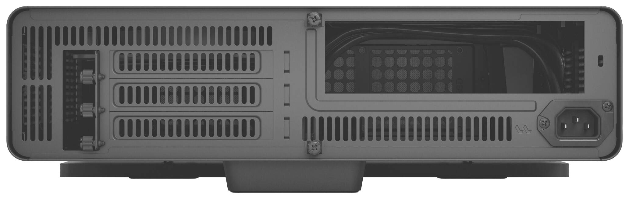 Achterzijde van een computerbehuizing met ventilatieopeningen en netvoedingsaansluiting rechts, toont interne PCI-E-sleuven.