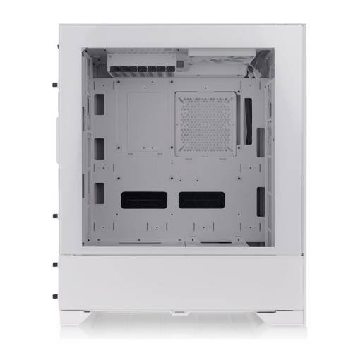 Een wit computerbehuizing zonder componenten, toont ruimte voor moederbord en koeling, geschikt voor gaming-pc's.
