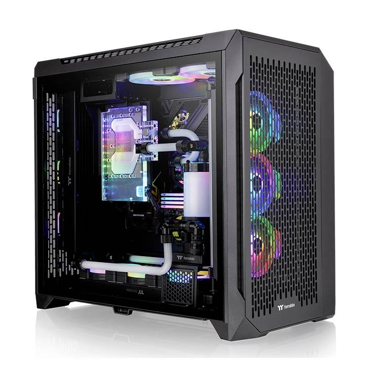 Een zwart pc-behuizing met een transparant paneel toont kleurrijke LED-verlichting en een complexe waterkoeling aan de binnenkant.