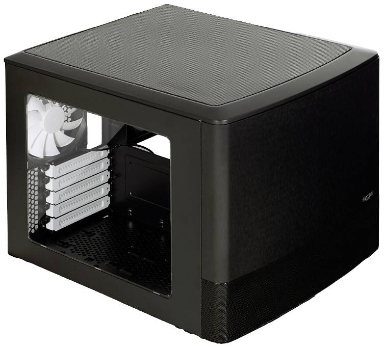 Zwart, kubisch computerbehuizing met een transparant zijpaneel en een zichtbare ventilator.