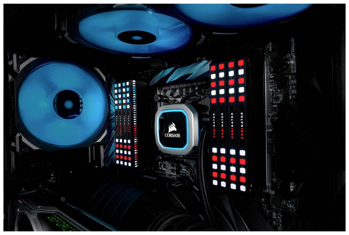 Corsair Dominator CMT64GX5M4B6600C32 - 64 GB - 4 x 16 GB - DDR5 - 6600 MHz - 288 -PIN DIMM-8