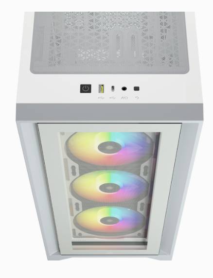 Een wit computerbehuizing met een glazen venster toont drie verlichte RGB-ventilatoren. Bovenaan bevinden zich USB- en audio-aansluitingen.