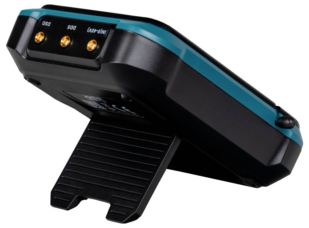Een zwart elektronisch apparaat met drie gouden aansluitingen op een opvouwbare standaard, waarschijnlijk een oplader.