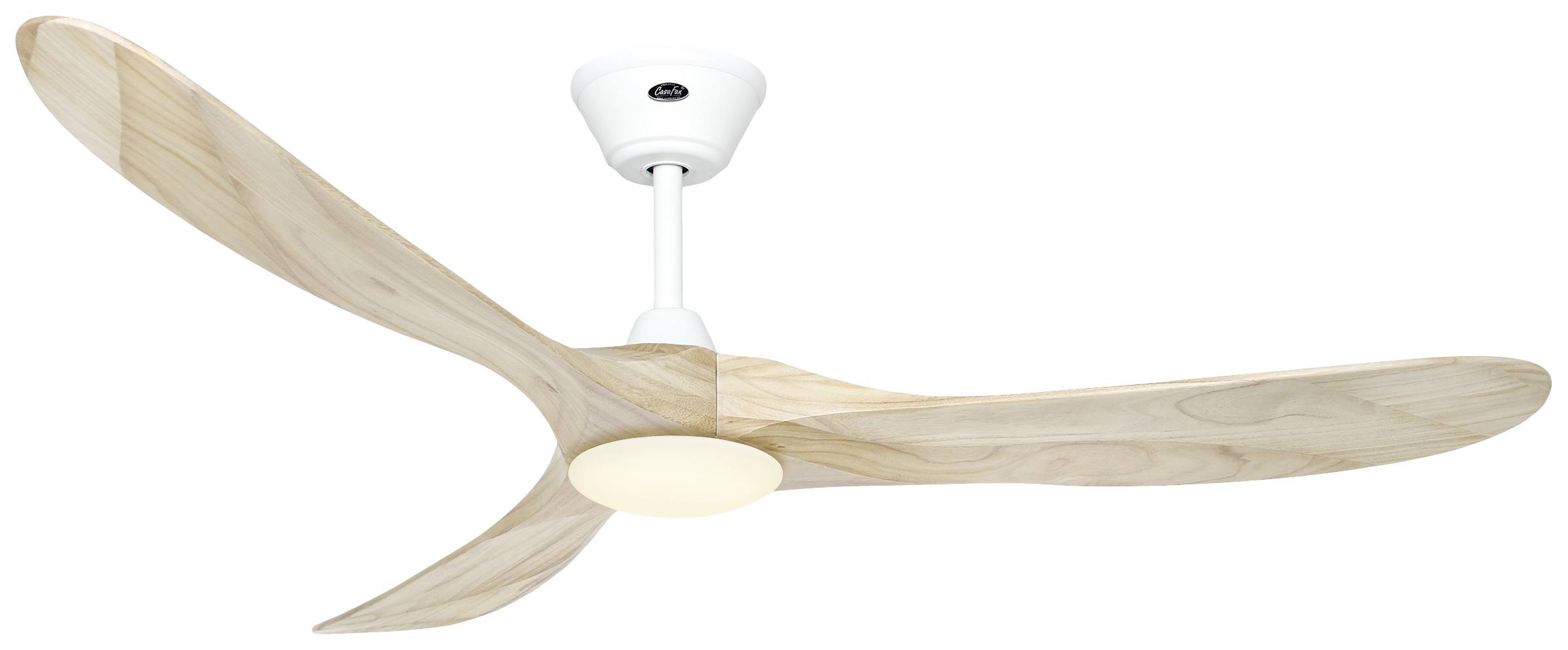 Een houten plafondventilator met drie gebogen vleugels en een witte behuizing. Modern, minimalistisch ontwerp.