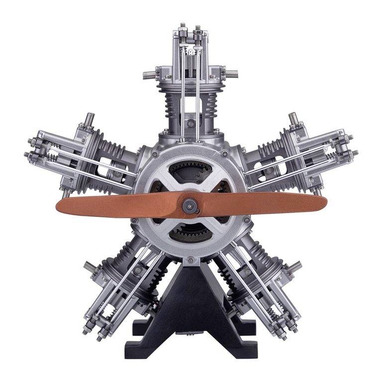 Zescilinder-sterrmotor-model met zichtbare zuigers en zilverkleurige metalen onderdelen en een houten propeller.