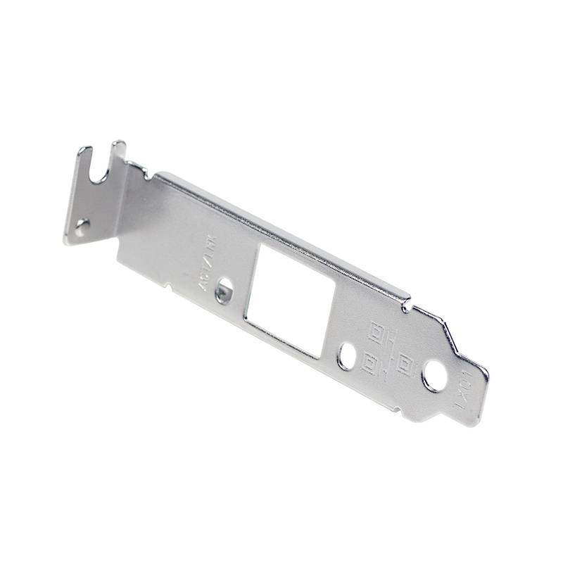 Metalen beugel met rechthoekige uitsparing, waarschijnlijk bedoeld voor montage van computercomponenten zoals PCI-kaarten of kabelbeheer.