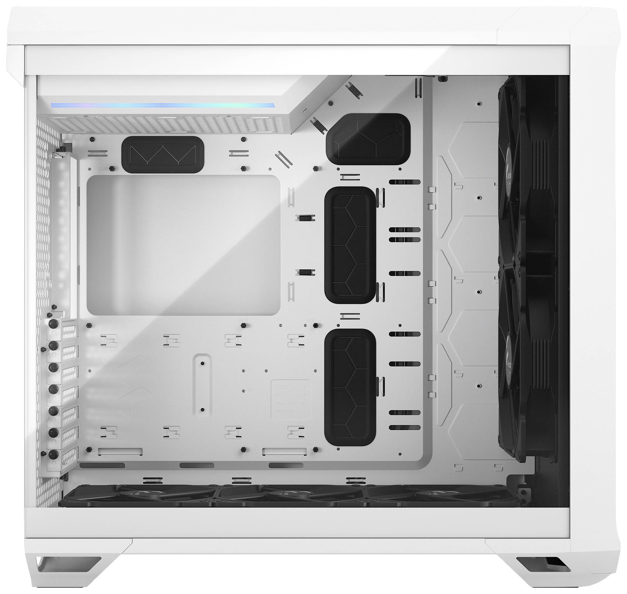 Wit computerbehuizing met zijraam, drie geïnstalleerde ventilatoren, binnenruimte voor montage van pc-componenten.