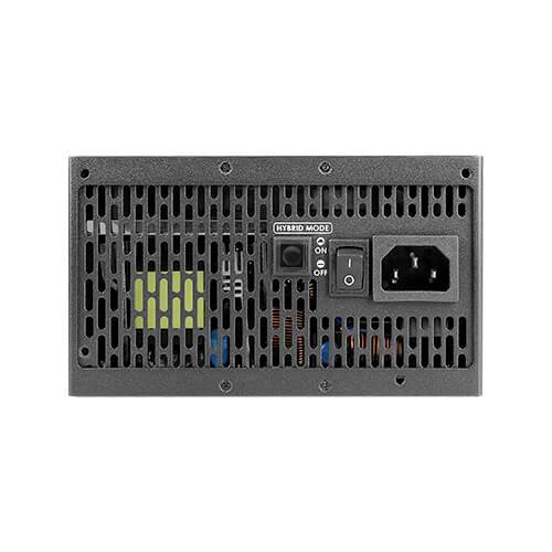 Achterkant van de voeding met ventilatierooster, stroomaansluiting en schakelaar voor hybride modus.