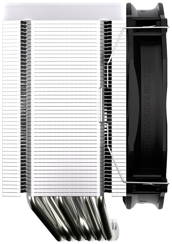 Een CPU-koeler met aluminium lamellen en koper-heatpipes, van opzij gezien. Rechts een zwarte ventilator voor warmteafvoer.