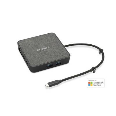 Een grijze, vierkante dock met meerdere USB-poorten en een USB-C-kabel. Logo: 'Ontworpen voor Microsoft Surface'.