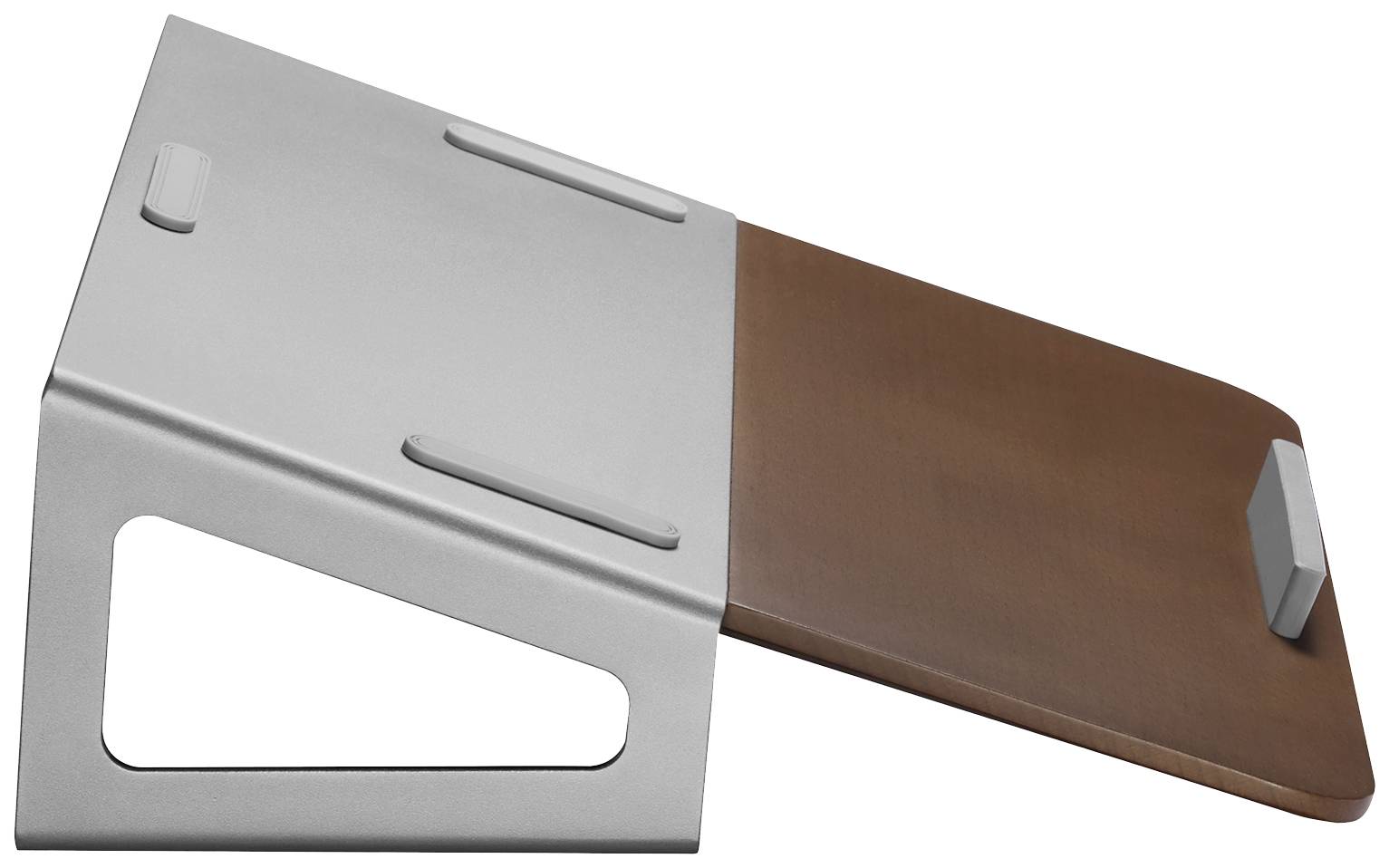 Een zilverkleurige en bruine laptopstandaard met een open driehoeksvorm en glad oppervlak, biedt ondersteuning en ventilatie.