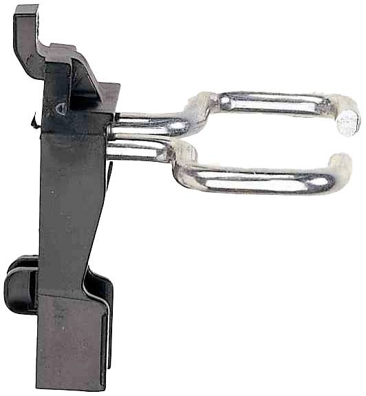 Een zwarte metalen clip met twee zilveren haken die naar rechts uitsteken, vermoedelijk bedoeld om voorwerpen aan een drager te bevestigen.