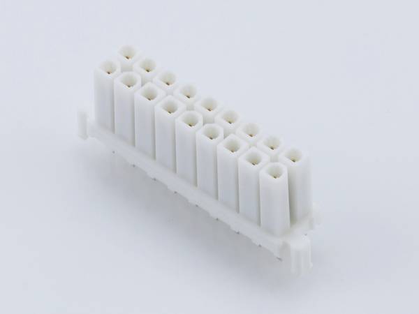 Molex 15247183 Female header, inbouw (standaard)  Totaal aantal polen: 18 Rastermaat: 4.2 mm Inhoud: 1 stuk(s) Tray