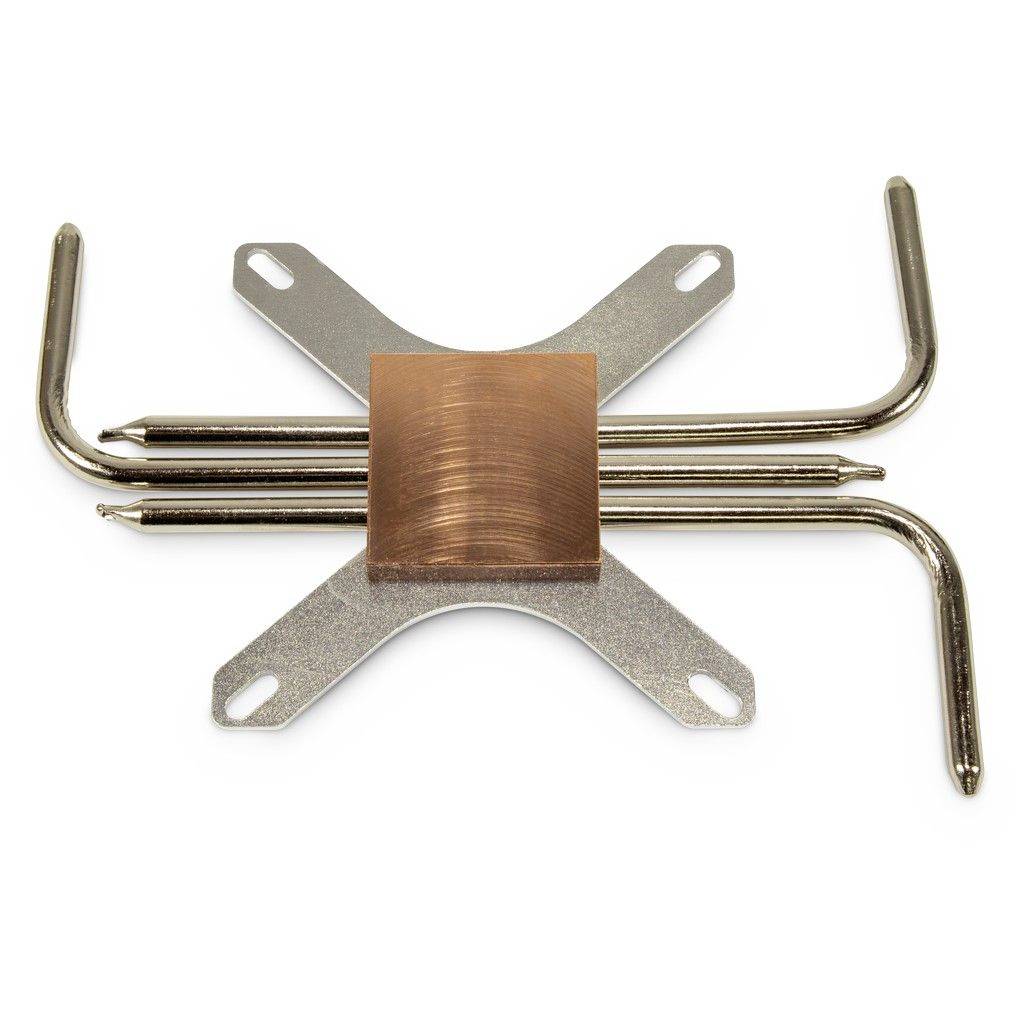 Een koeler met een koperen kern en metalen koelvinnen in X-vorm, gebruikt voor warmteafvoer bij elektronische apparaten.