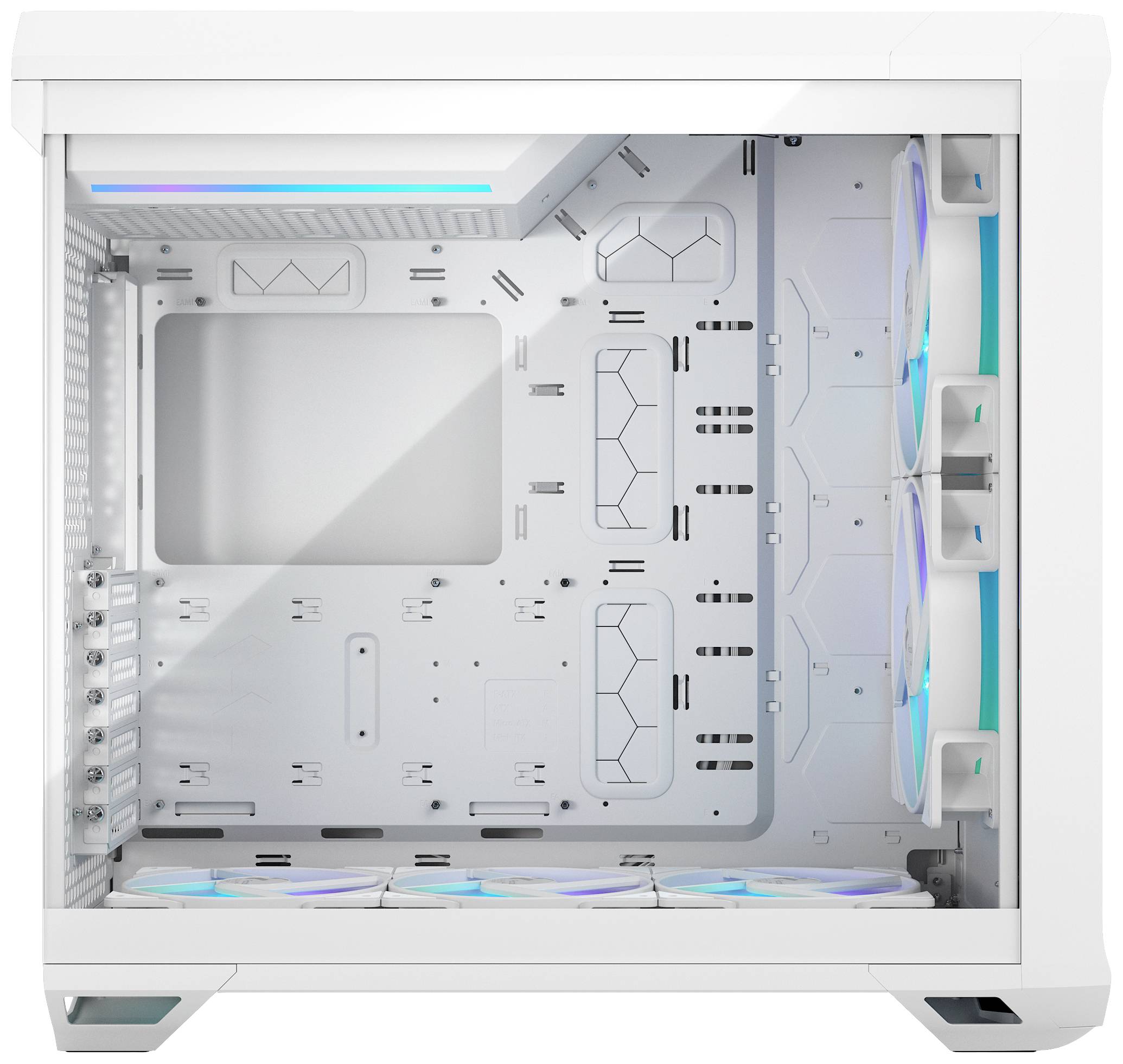Wit computerbehuizing met zicht op de lege binnenkant en RGB-verlichte ventilatoren. Geschikt voor PC-bouwprojecten.