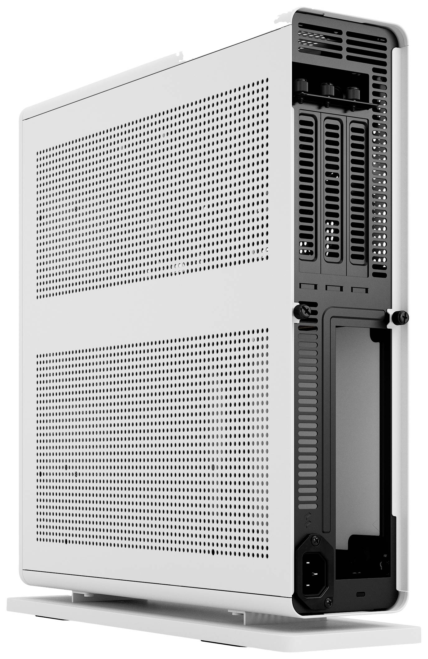 Een wit computerbehuizing met ventilatiesleuven en aansluitingen aan de achterkant, staand op een witte voet.