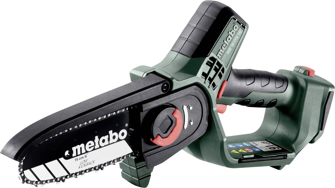 Draadloze Metabo minikettingzaag met zwarte bladbescherming, groen lichaam en handvat op witte achtergrond.