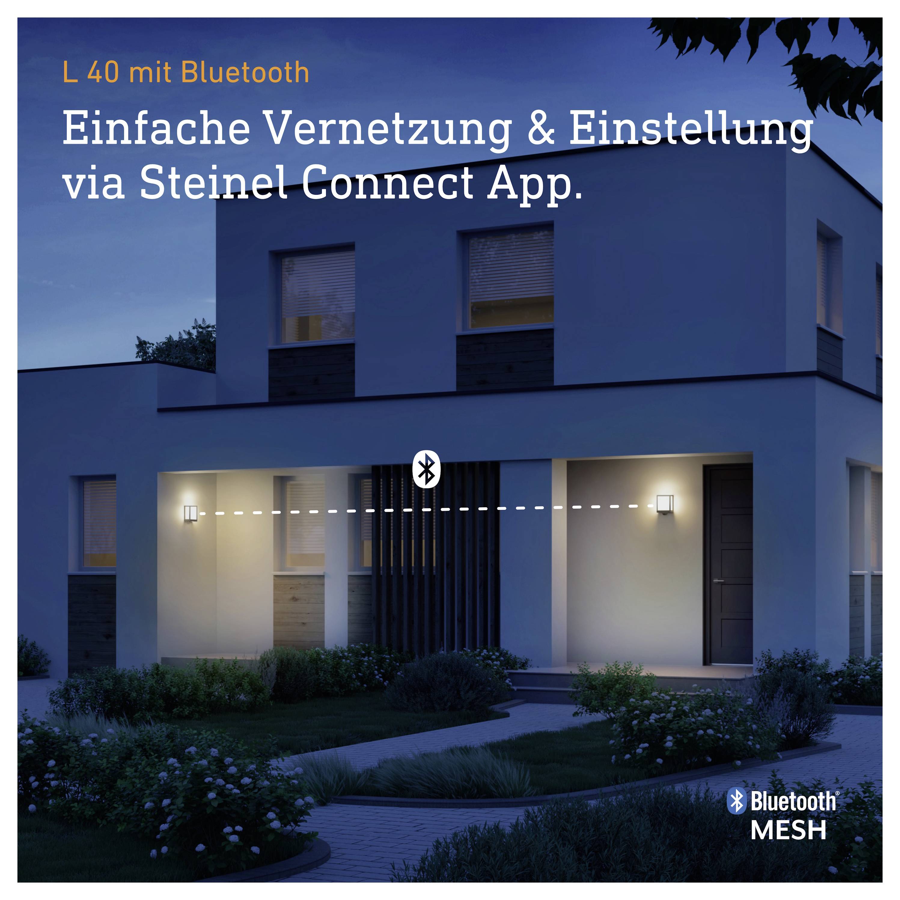 Reclamefoto van een huis 's nachts met de tekst 'L 40 met Bluetooth' en 'Eenvoudige netwerking & instelling via Steinel Connect App.', met daarbij het Bluetooth-MESH-logo.