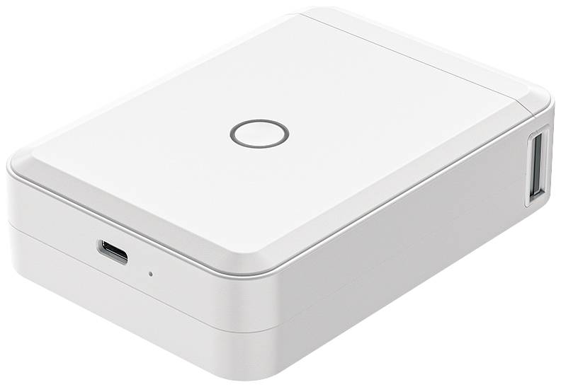 Een klein, rechthoekig, wit apparaat met een USB-aansluiting en een ronde knop aan de bovenkant.