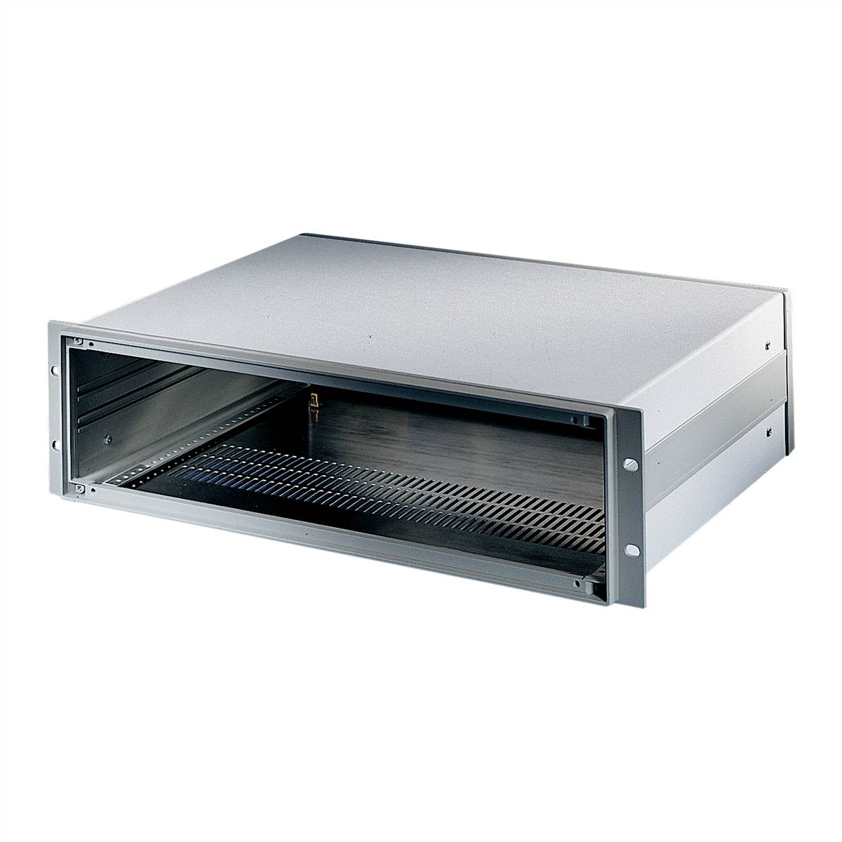 Een leeg metalen rackmount-behuizing voor elektronische apparaten, ideaal voor het installeren van netwerkswitches of audioversterkers.
