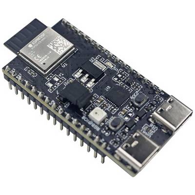 Een microcontroller-bord met verschillende elektronische componenten en twee USB-poorten aan elke zijde.