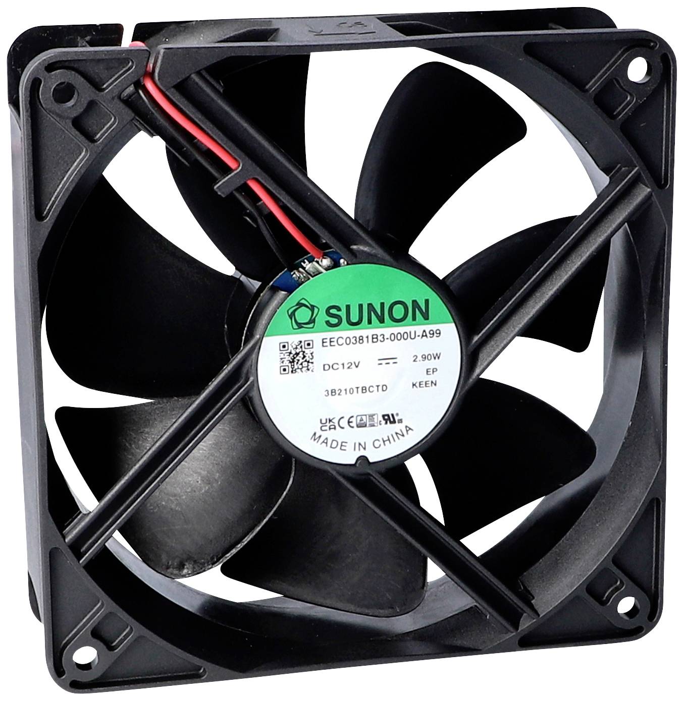 'Zwarte computerventilator met vier bladen en een etiket van SUNON, model EECO381B3-000U-A99, toont technische details.'