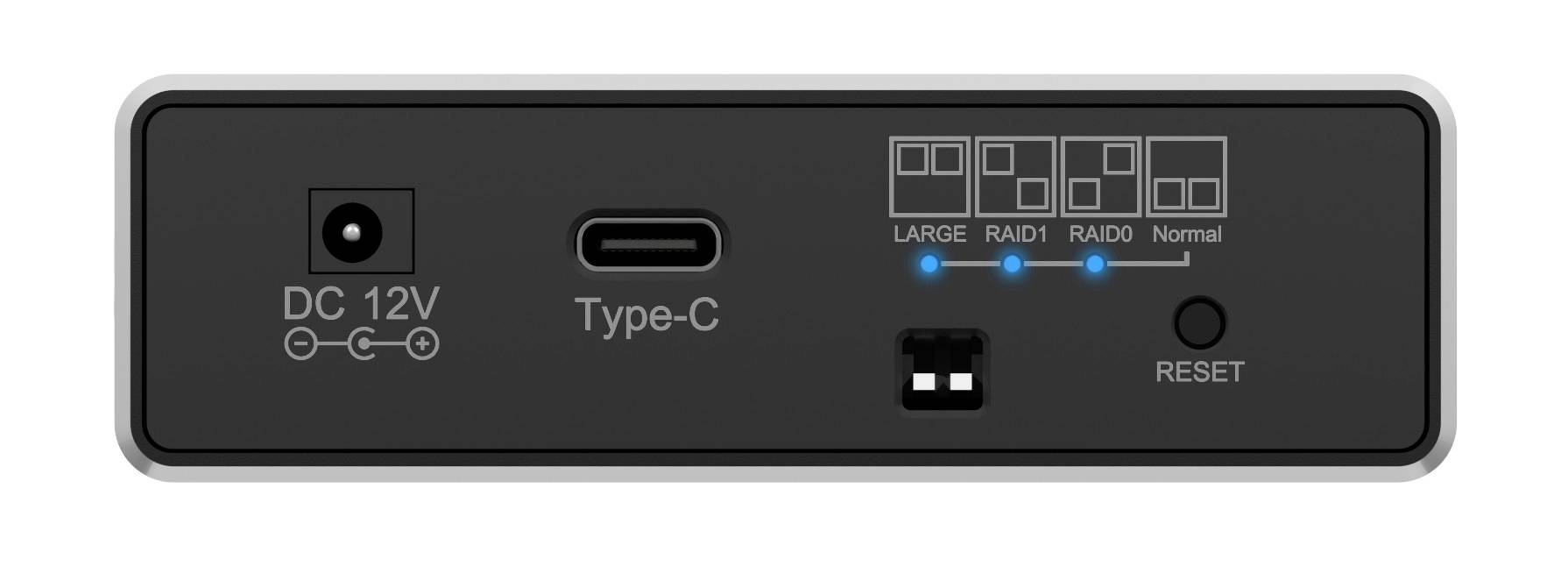 Externe harde schijf met Type-C-aansluiting, 12V DC-voedingsaansluiting evenals RAID-instellingen voor LARGE, RAID1, RAID0 en Normaal.