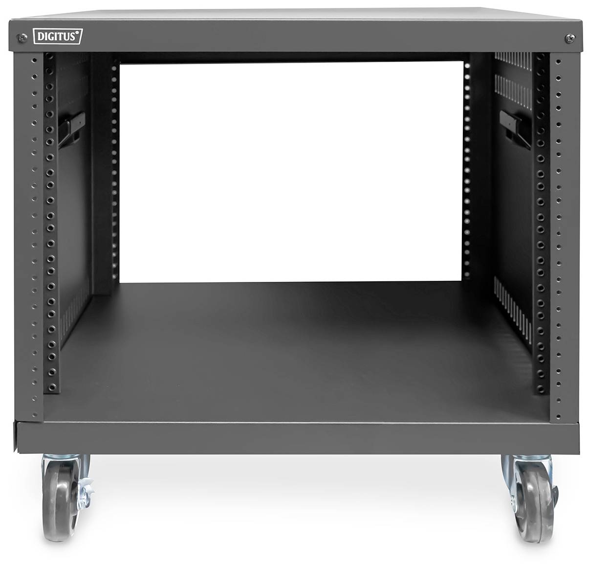 Metalen, verrijdbare serverrack op wielen, leeg, zonder apparatuur, met open frontgedeelte voor IT-apparatuur.