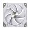 Een vierkante computerventilator in neutraal design met grijze en witte schoepen, monteerbaar in behuizingen voor de koeling van computercomponenten.