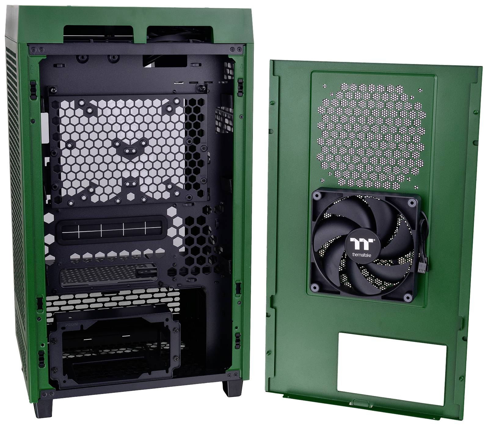 Behuizingsaanzicht van een geopende computerbehuizing met ventilator en open frontpaneel in het groen.