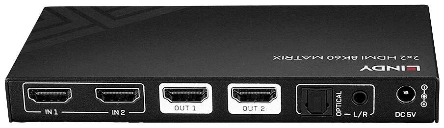 Een zwarte HDMI-matrix-switch met twee ingangen en twee uitgangen, model 'LINDY 2x2 HDMI 8K60 MATRIX'.