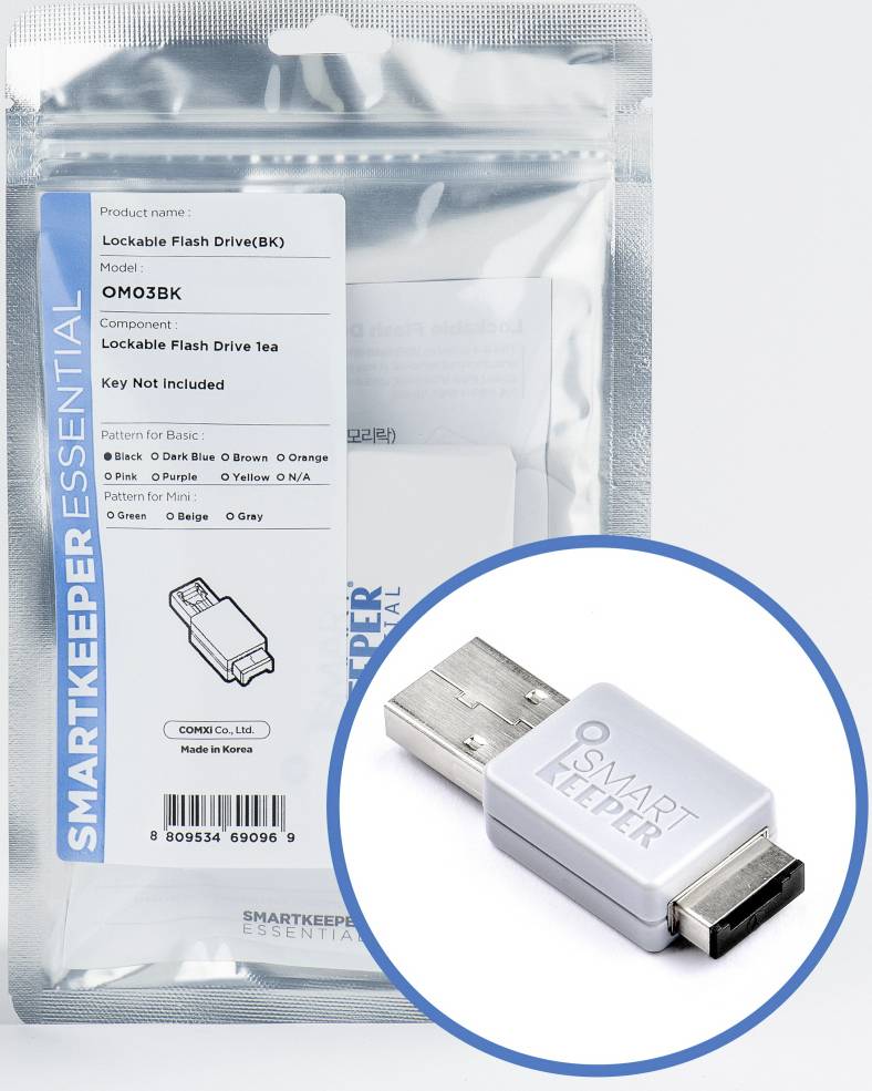 Afbeelding van een Lockable Flash Drive van SMARTKEEPER ESSENTIAL. Verpakking met productinformatie en een close-up van een USB-stick.
