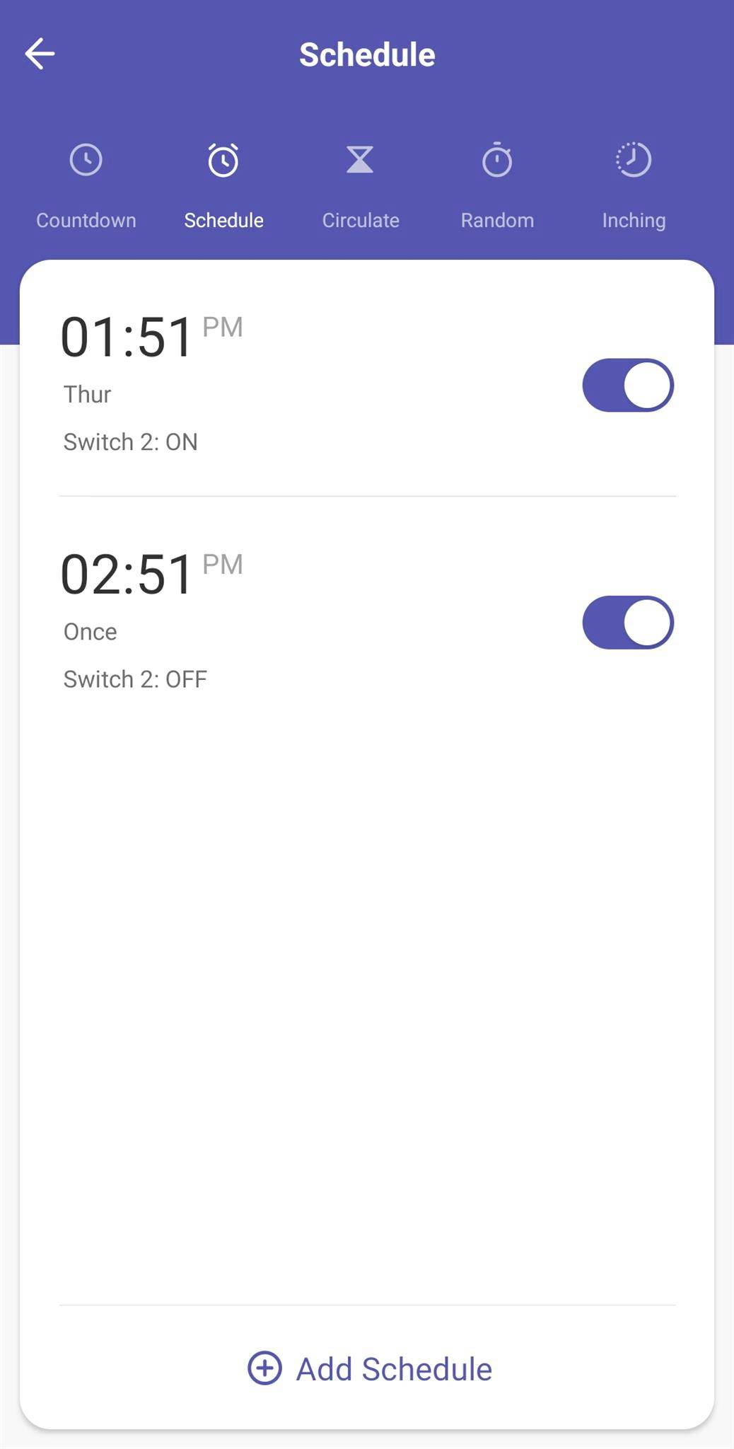 'Schema'-scherm van een app met twee ingestelde tijden: 01:51 PM (Do, Schakelaar 2: AAN) en 02:51 PM (Eenmaal, Schakelaar 2: UIT).