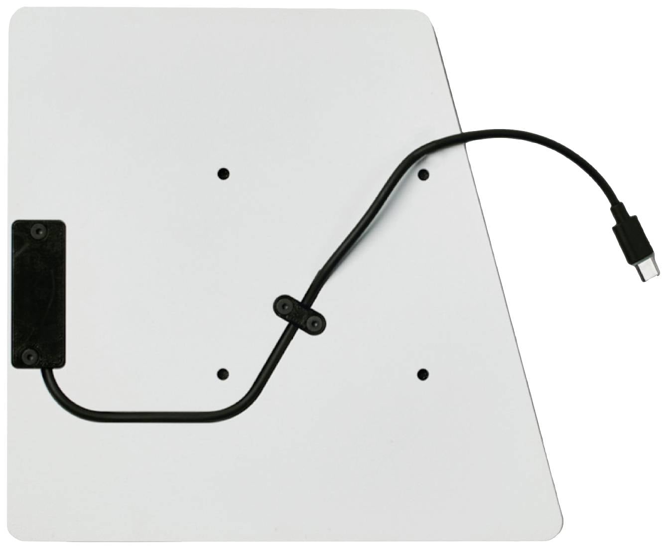 Witte rechthoekige oppervlakte met een zwart kabel dat zich in een gebogen lijn diagonaal over het oppervlak trekt. Links is een zwarte houder ingebouwd.