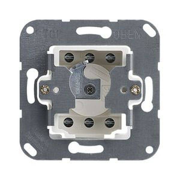 Een inbouw lichtschakelaar-inzetstuk van metaal en kunststof, met meerdere schroefgaten voor bevestiging aan een muur.
