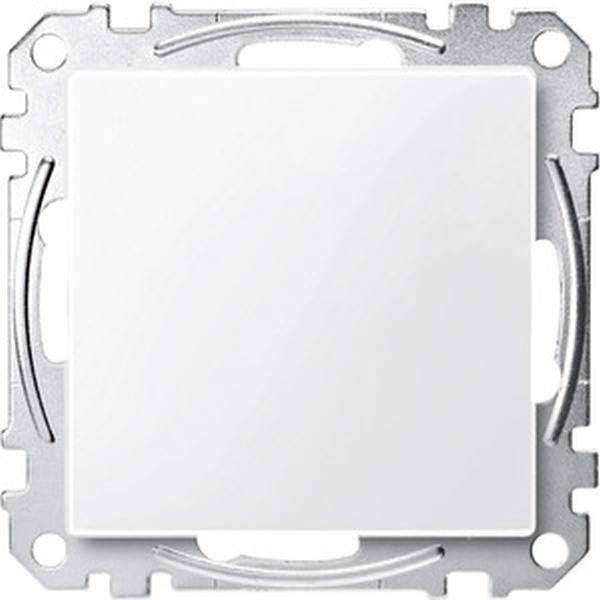 Een vierkante witte lichtschakelaar, ingebed in een zilveren metalen framehouder.