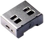 Een USB-aansluiting close-up, met zicht op de metalen contactpunten en de behuizing.